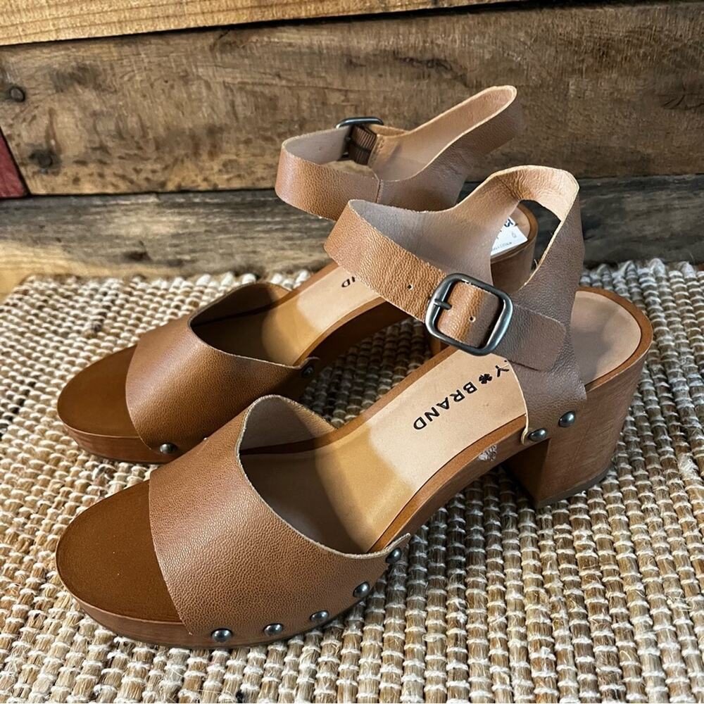 Lucky Brand Tan Platform Heels Size 7